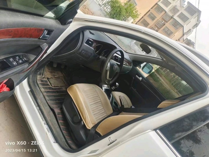 枣庄17年众泰T6006
