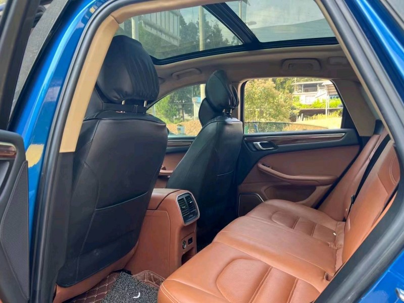 济南17年众泰SR96