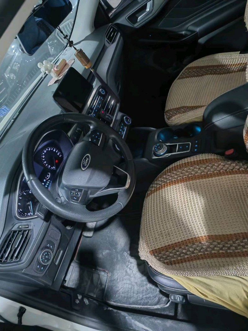 韶关20年福特福睿斯3