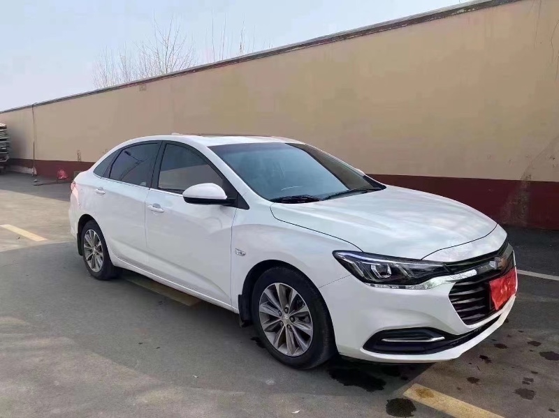 青岛20年雪佛兰科鲁泽5