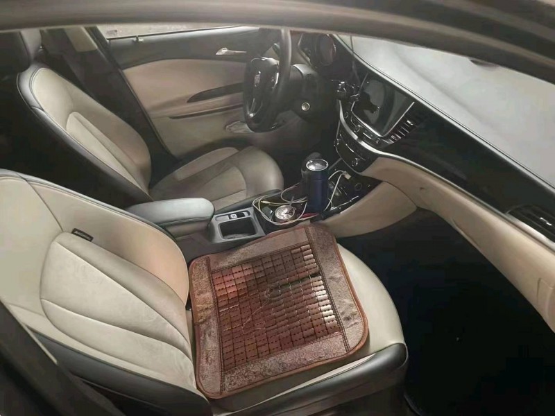 韶关16年别克威朗6