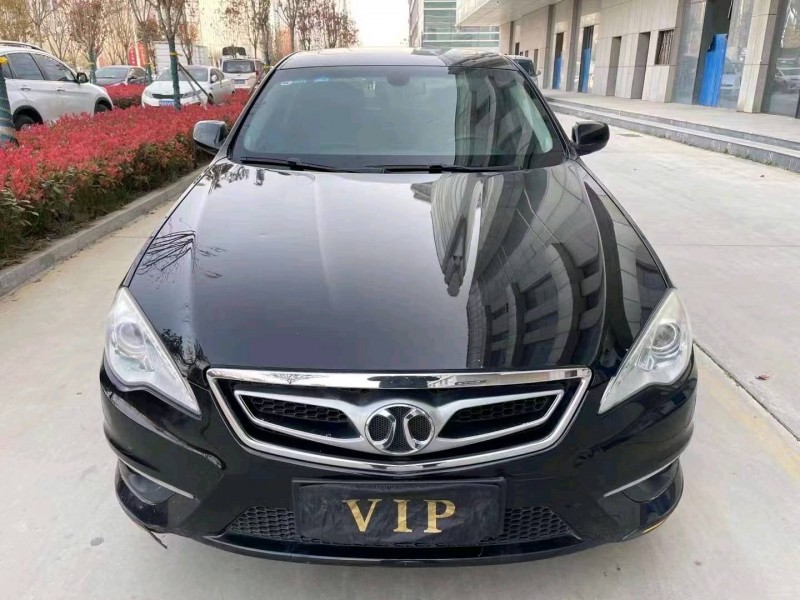 济宁16年北汽绅宝D701