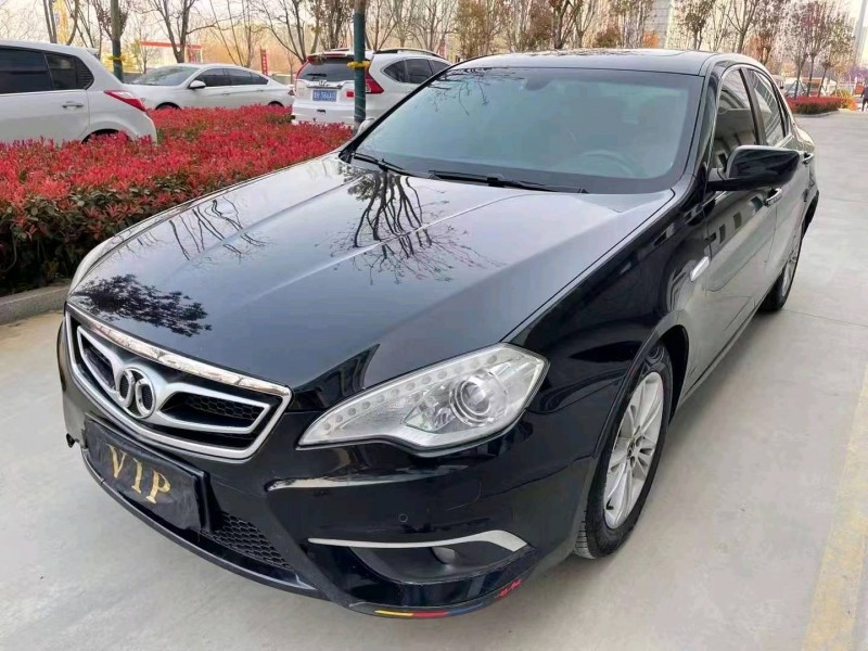 济宁16年北汽绅宝D702