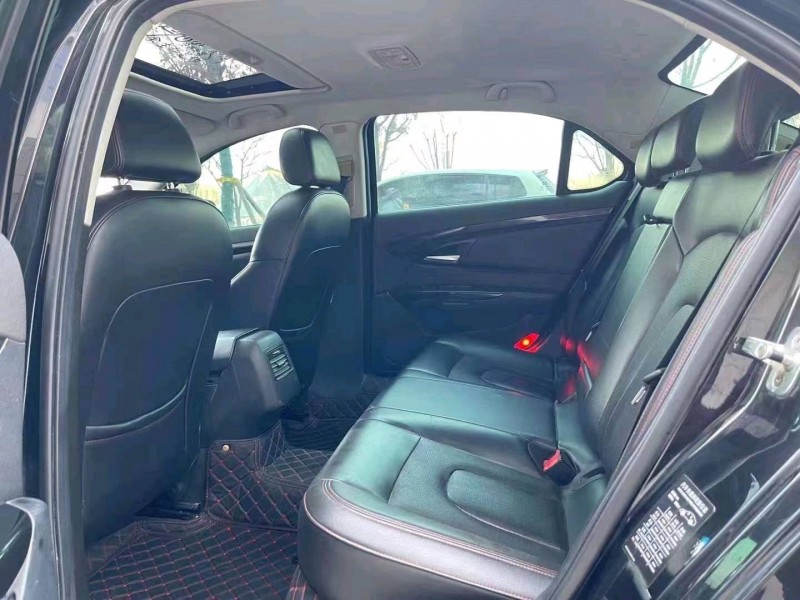 济宁16年北汽绅宝D704