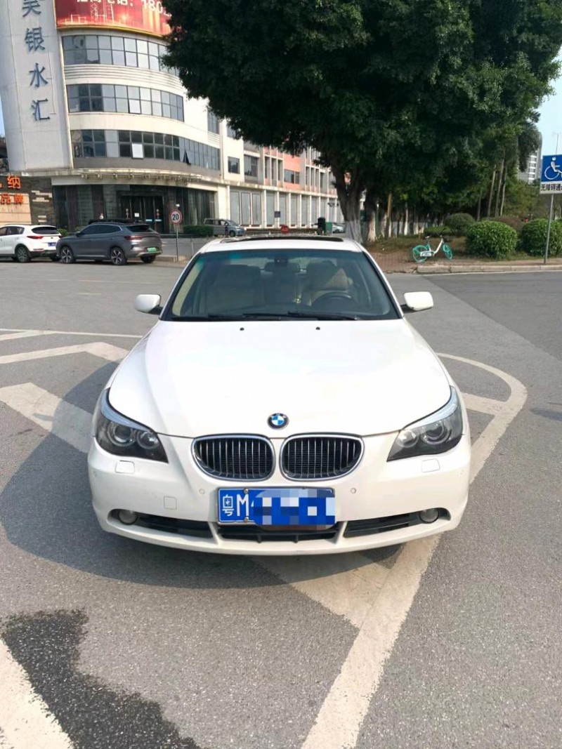 广州07年宝马5系1