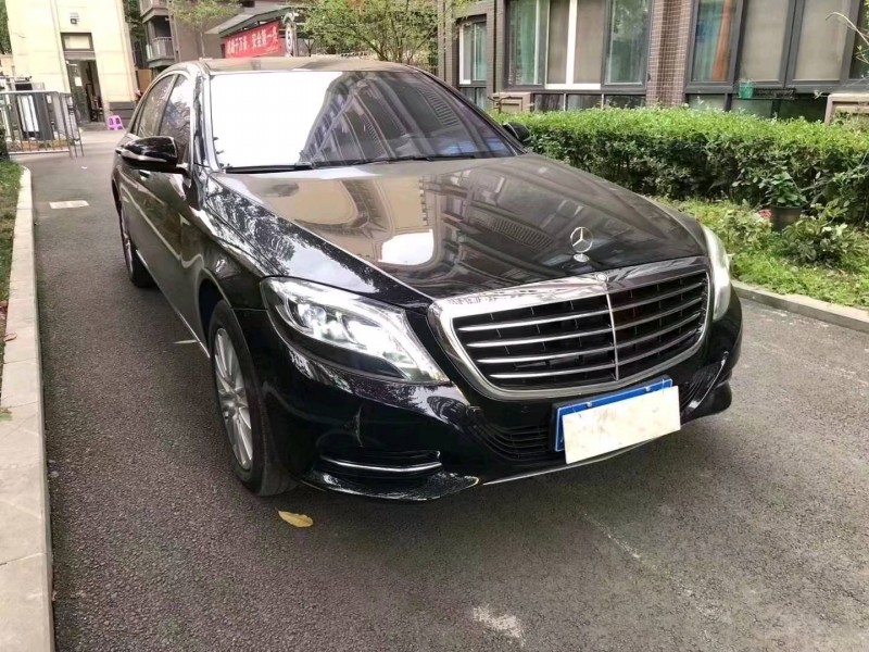 成都15年奔驰S9
