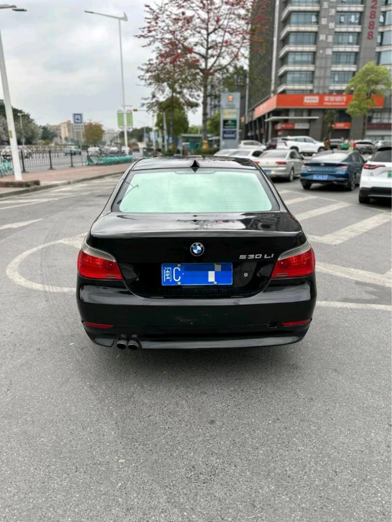 广州07年宝马5系9