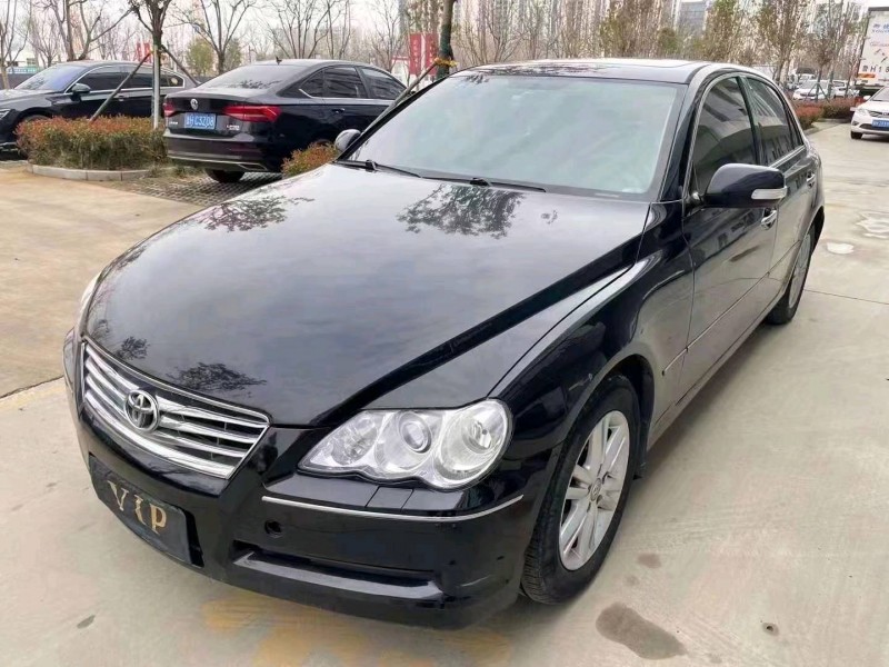 济宁09年丰田锐志2