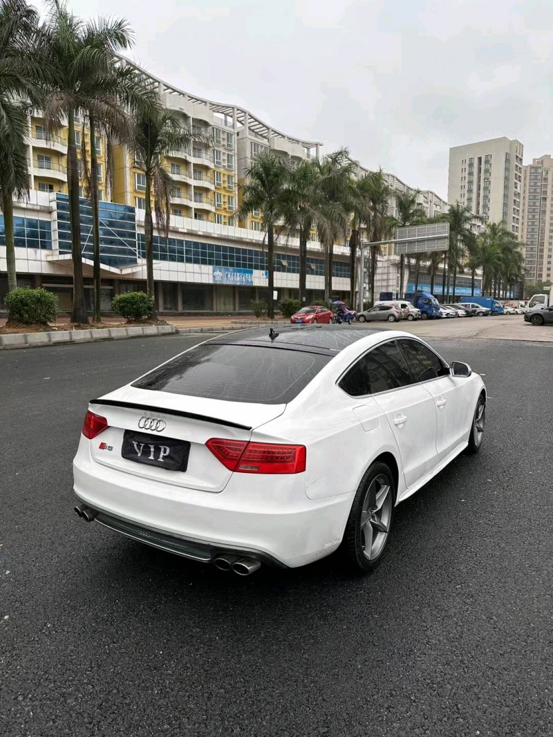 广州14年奥迪A58