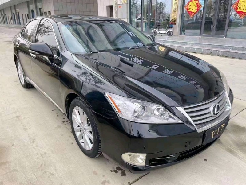 济宁10年雷克萨斯ES2