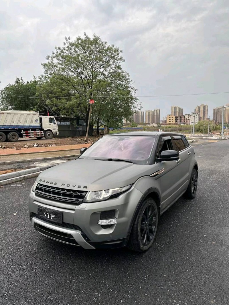 广州12年路虎揽胜极光(进口)3