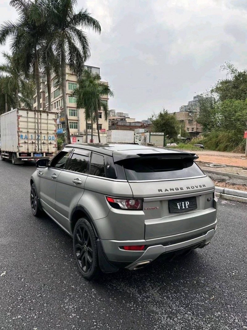 广州12年路虎揽胜极光(进口)7