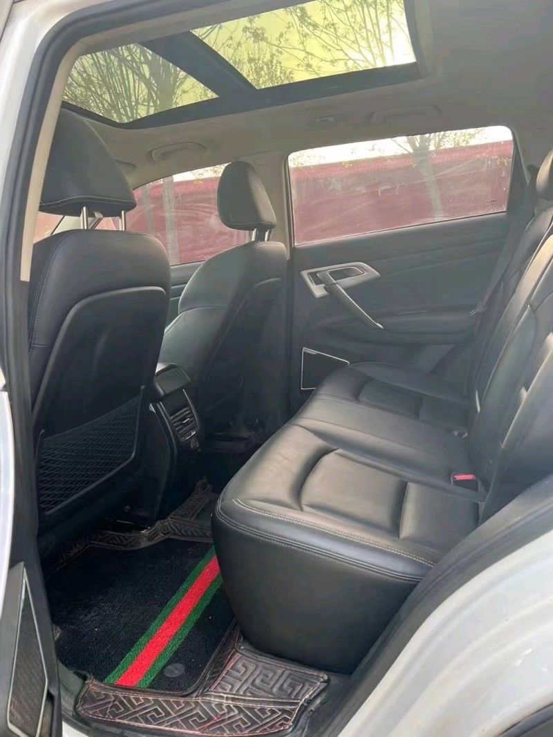 保定18年吉利博越4