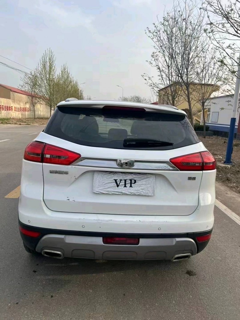 保定18年吉利博越9
