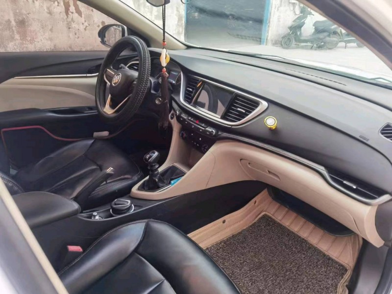 枣庄15年别克英朗5