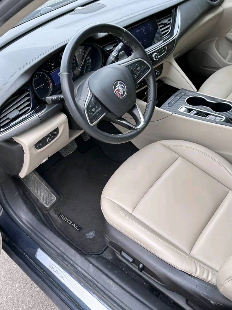 徐州21年别克君威6