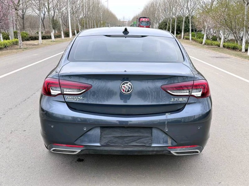 徐州21年别克君威9