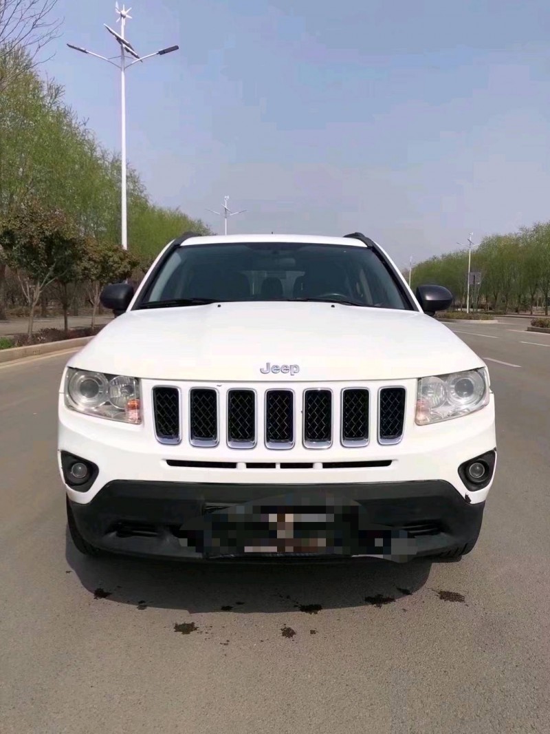 枣庄12年Jeep指南者1