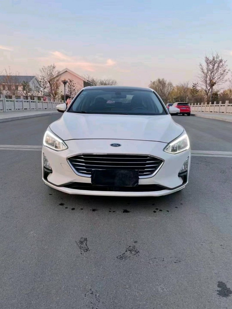 徐州19年福特福克斯1