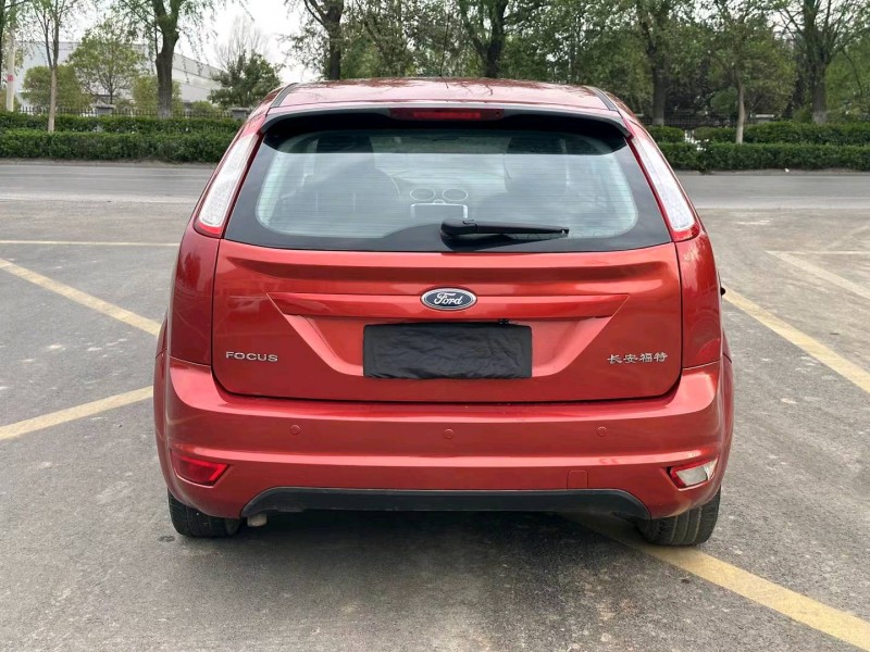 徐州14年福特福克斯9
