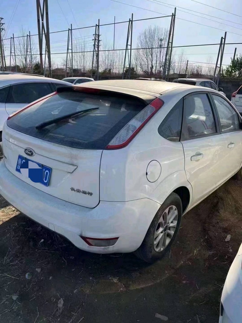 济南14年福特福克斯3