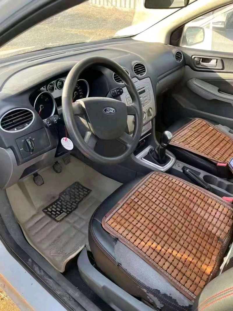 济南14年福特福克斯6