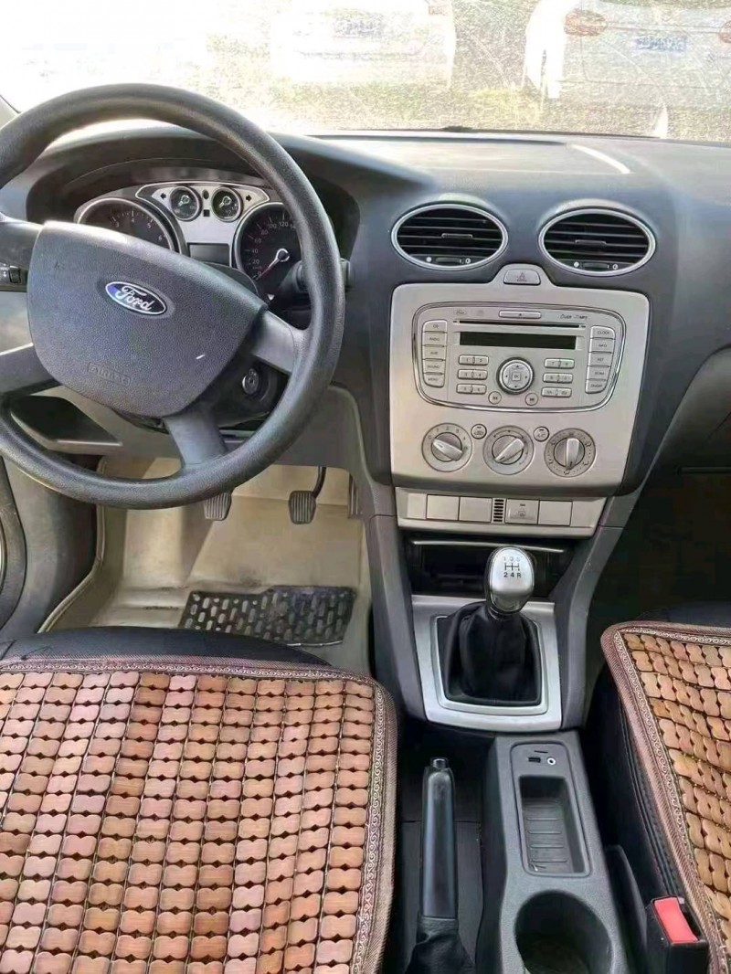 济南14年福特福克斯7