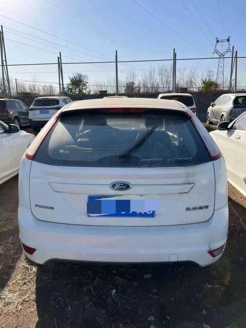 济南14年福特福克斯9
