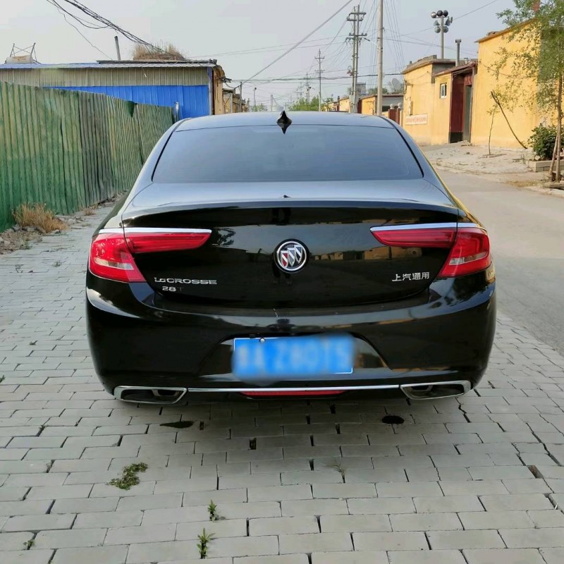 聊城18年别克君越9