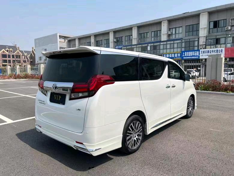 盐城17年丰田埃尔法8