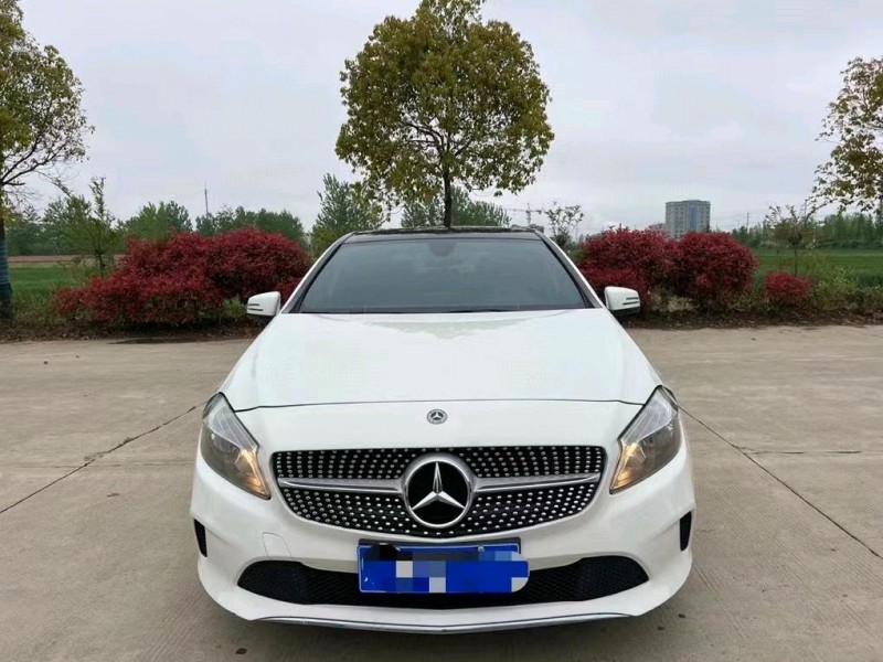 盐城16年奔驰A1
