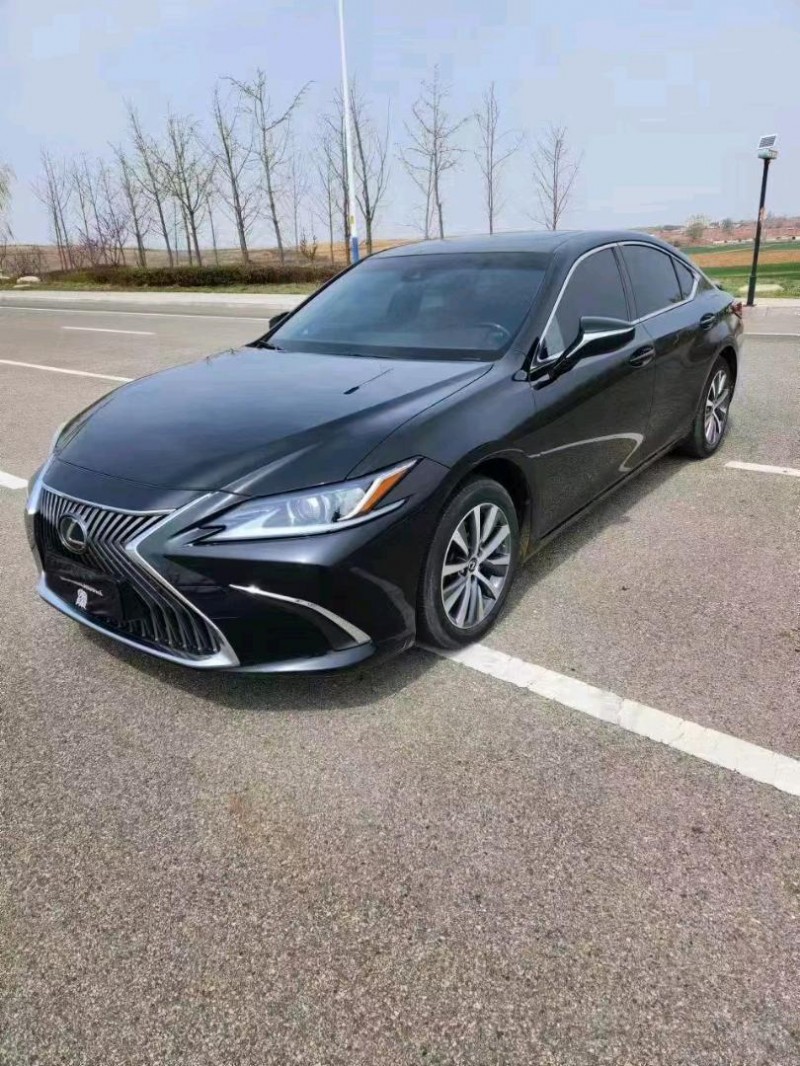 济南19年雷克萨斯ES5