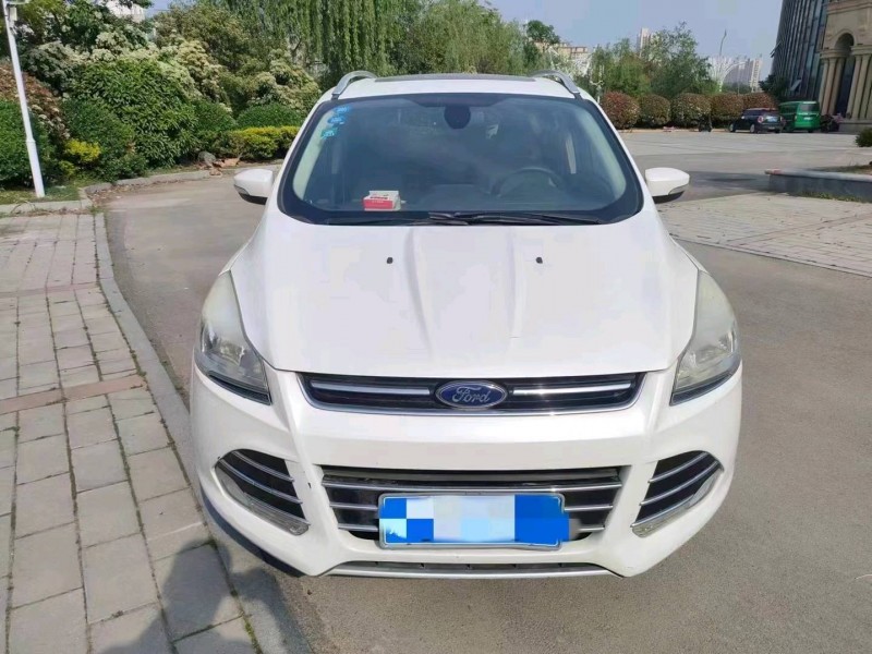 青岛15年福特翼虎1