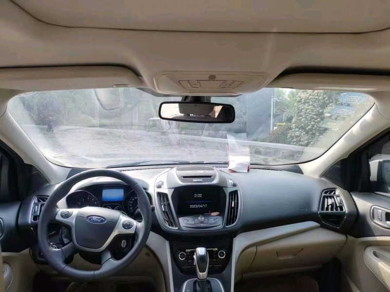 青岛15年福特翼虎8