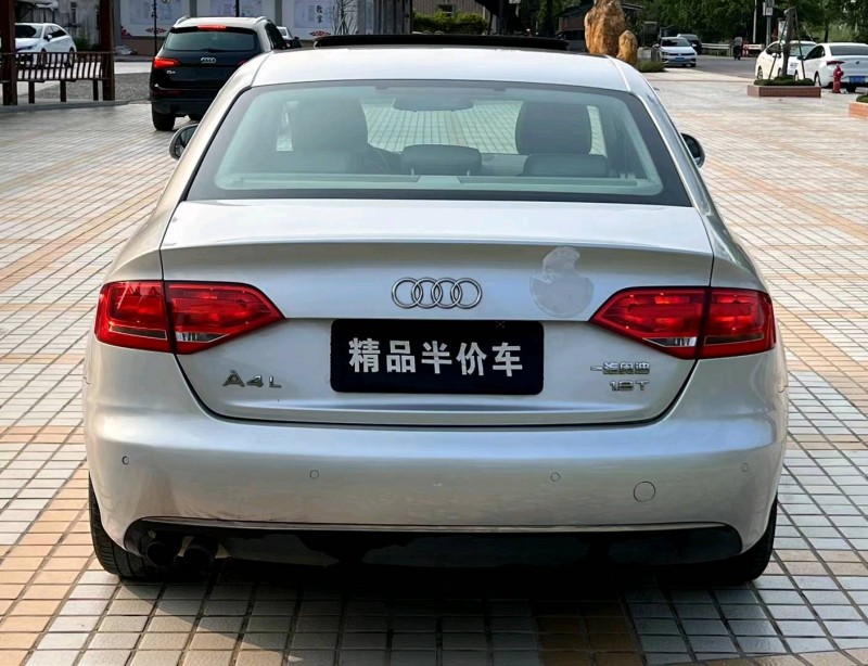 汕头11年奥迪A4L8
