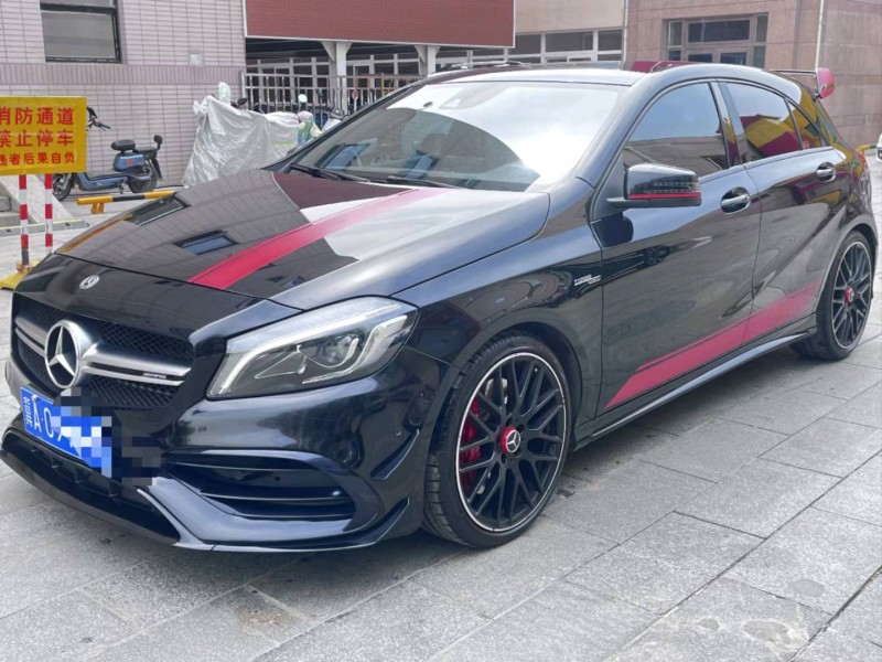 北京18年奔驰AMG2