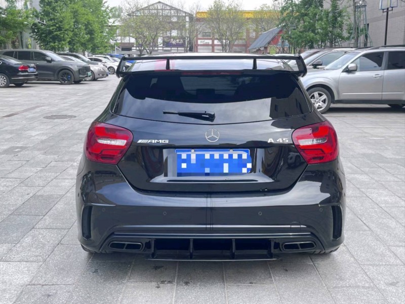 北京18年奔驰AMG8