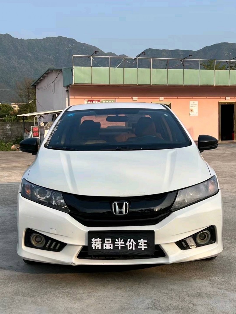 汕头17年本田锋范1