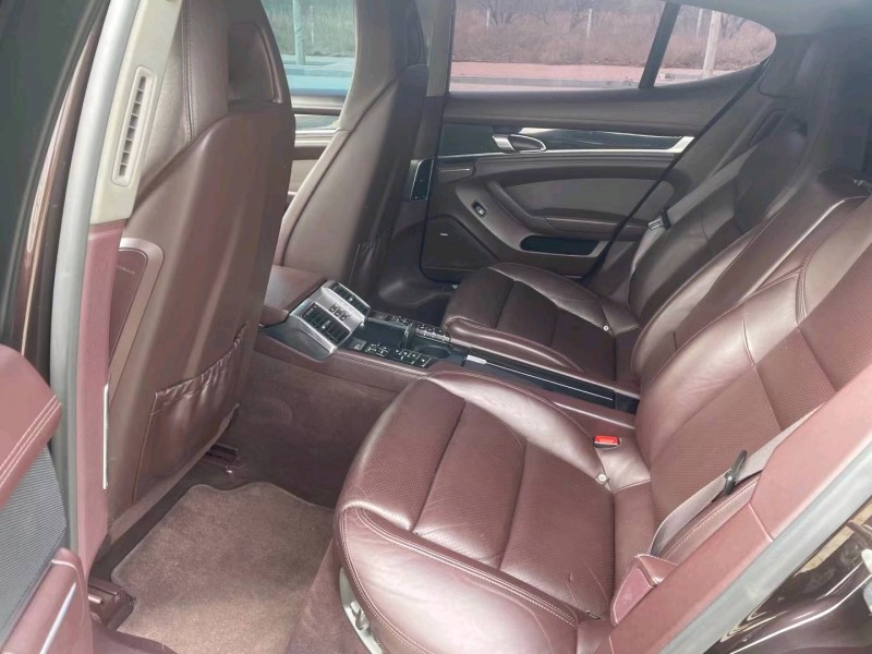 廊坊13年保时捷帕拉梅拉6