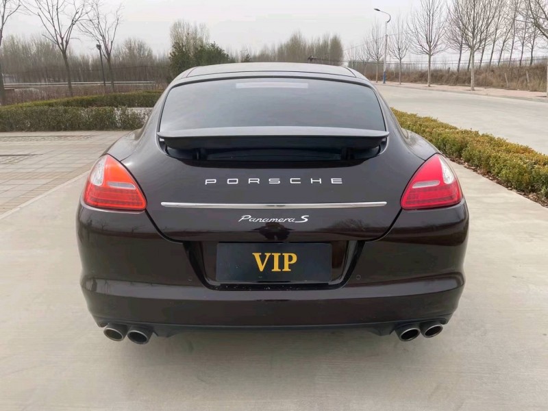 廊坊13年保时捷帕拉梅拉9