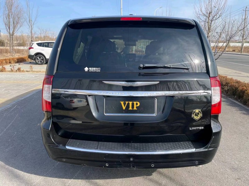 廊坊14年克莱斯勒大捷龙9