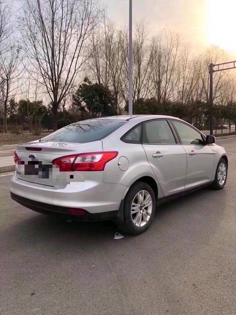 枣庄13年福特福克斯8