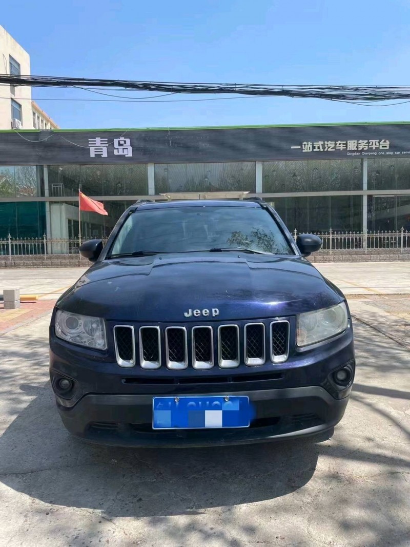 青岛12年Jeep指南者1