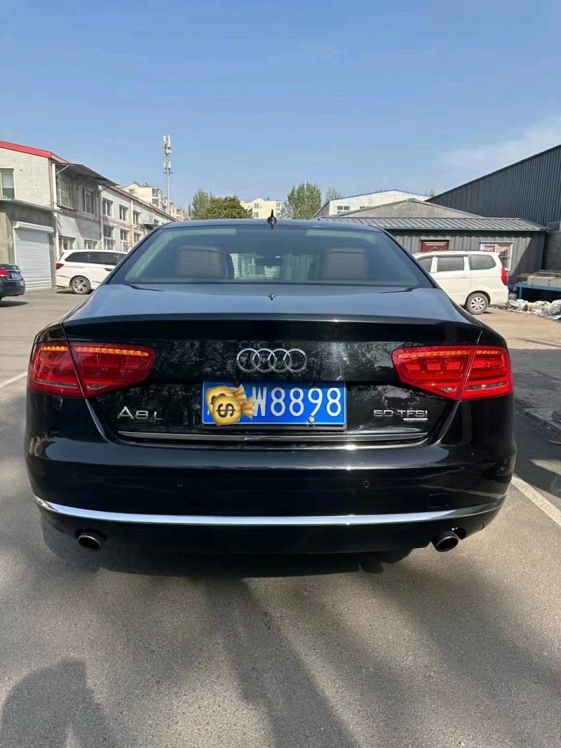 青岛11年奥迪A8L6