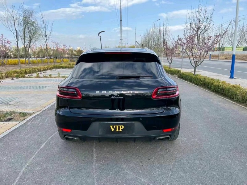 廊坊15年保时捷Macan7