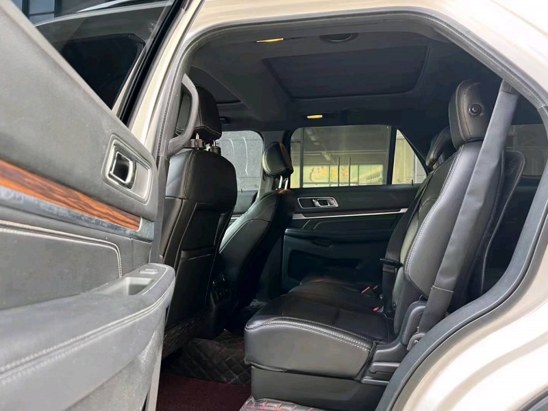 广州18年福特探险者7