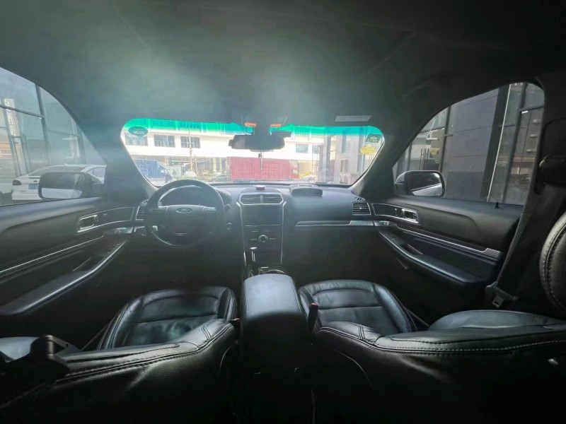 广州18年福特探险者8