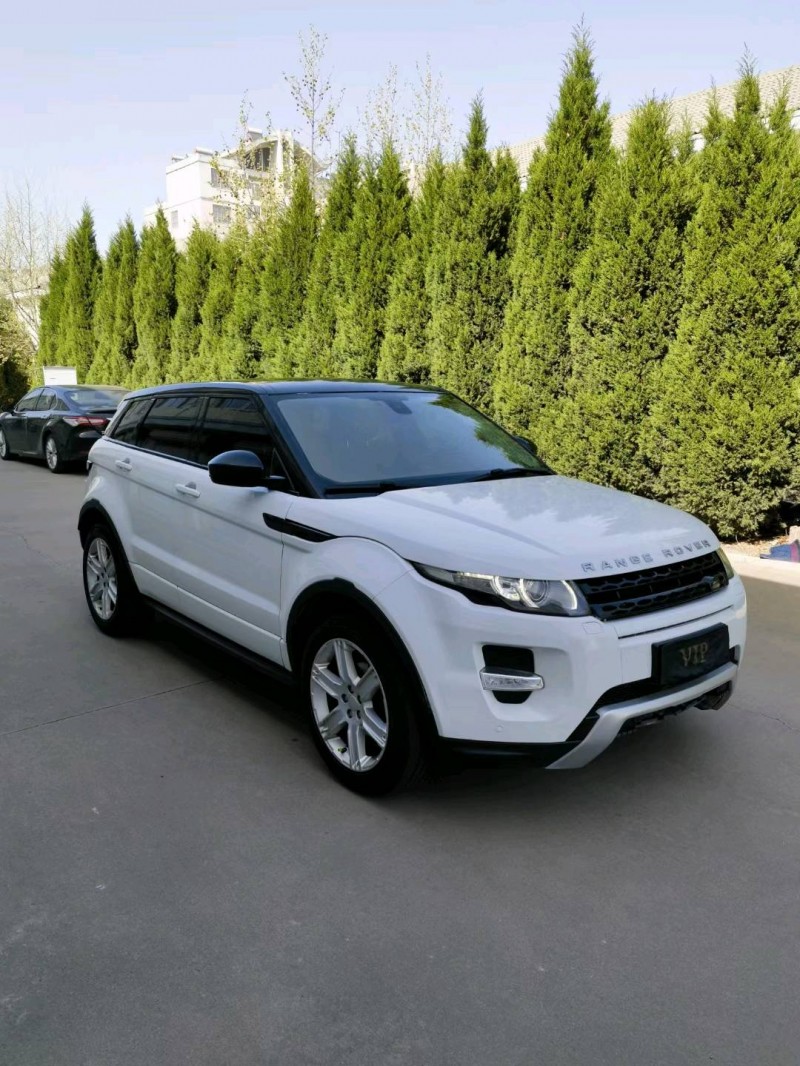 青岛16年路虎极光2