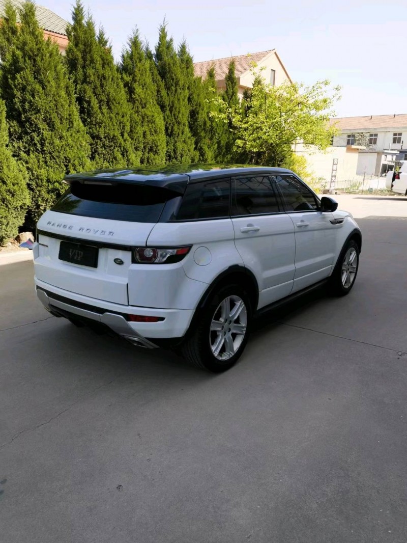 青岛16年路虎极光7