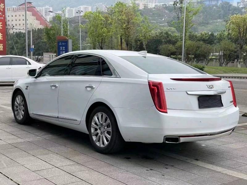 重庆17年凯迪拉克XTS4